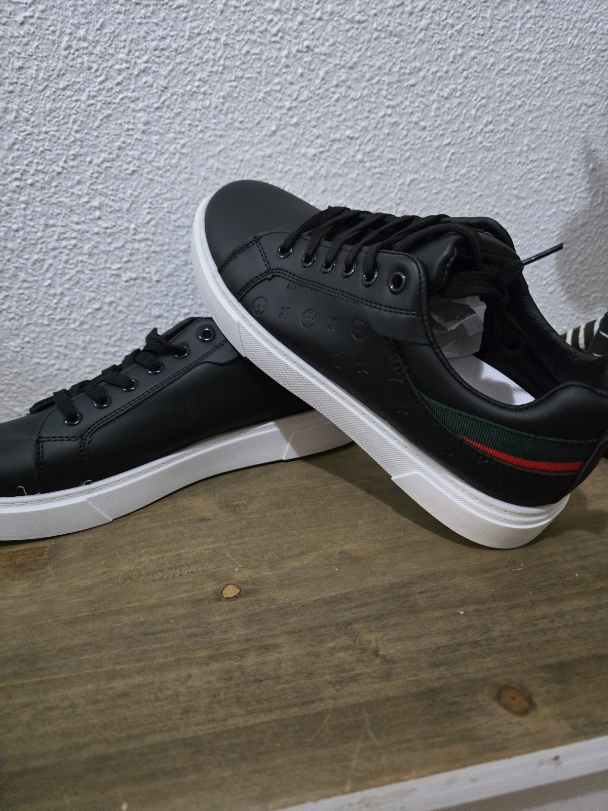 Zapatillas negras de hombre