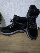 Botas de montaña negras