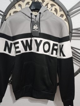 Sudadera blanco y negro