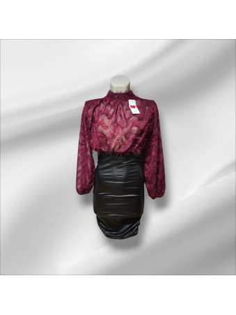 Vestido rojo de mujer